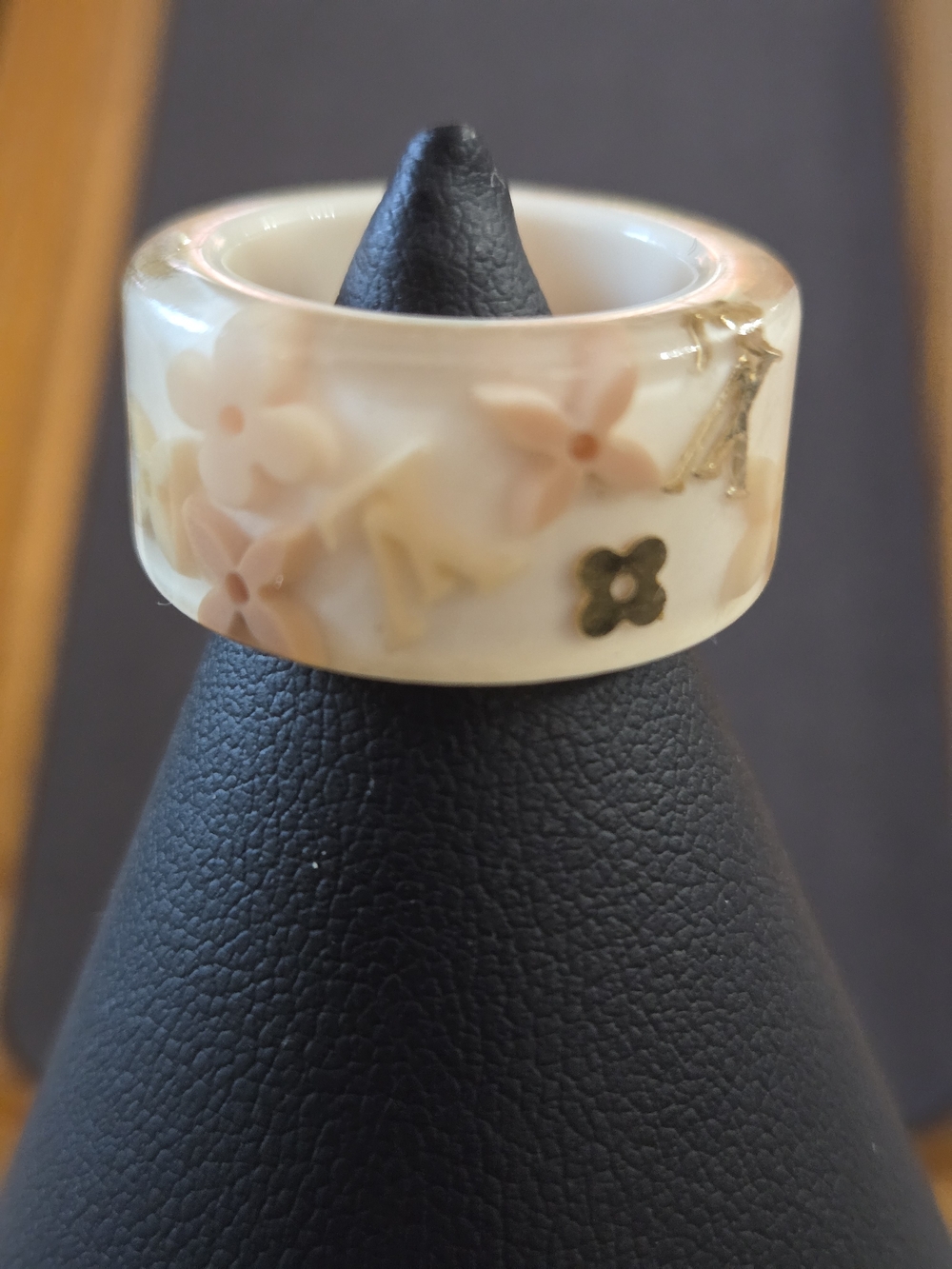 Louis Vuitton Cream Marbled Resin Monogram Band Ring with Gold Accents. Have COA - Picture 3 of 4